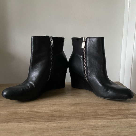 Michael Kors, Black Leather Wedge ankle boot - Picture 4 of 7